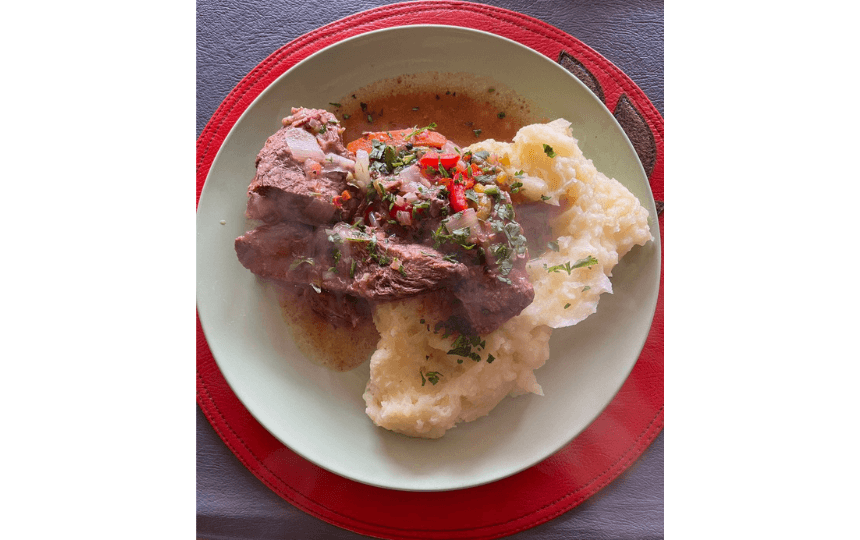 Carne al jugo con pure